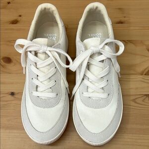 Sorrel Out N About III Sneakers Sea Salt / Chalk Sz 10.5 Like New